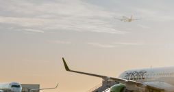Rīgas lidosta. "airBaltic". 