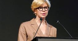 Izglītības un zinātnes ministre Anda Čakša.