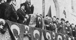 Džihāda pasludināšana antantes valstīm 1914. gada novembrī.