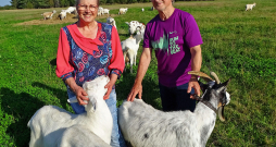"Kļavnieku" saimnieki Māra un Ivars Šleineri.