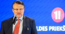 Partijas "Latvija pirmajā vietā" valdes priekšsēdētājs, Saeimas deputāts Ainārs Šlesers piedalās partijas "Latvija pirmajā vietā" kongresā, kurā tiek nominēts Rīgas mēra amata kandidāts un Rīgas pašvaldības vēlēšanu saraksta līderis, tiek pārvēlēta partijas valde, kā arī norisinās balsojums par izmaiņām partijas statūtos.