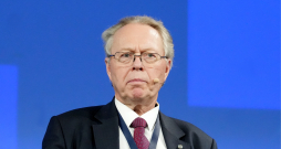 SIA "Latvijas mobilais telefons" prezidents Juris Binde piedalās paneļdiskusijā "Ceļš uz kapitāla tirgu, kāpēc ne/-ē!?" Latvijas kapitāla tirgus forumā 2024 "Jaudīgi uzņēmumi, spējīgāka valsts".