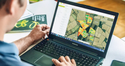 'Claas Connect' platforma.