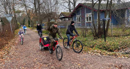 Jūrmalā notiekošais velobrauciens "Izbrauc Latviju!" vienmēr ir kupli apmeklēts, piedaloties gan veciem, gan jauniem dalībniekiem.