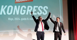 Būtisks kritiens, salīdzinot ar iepriekšējām vēlēšanām, gaida "Jauno Vienotību", ļoti iespējams, ka to apsteigs "Progresīvie". 

Attēlā: Bijušais Rīgas mērs, pašlaik Eiropas Parlamenta deputāts Mārtiņš Staķis (no labās) kopā ar Viesturu Kleinbergu.