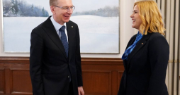 Valsts prezidents Edgars Rinkēvičs un Ministru prezidente Evika Siliņa.
