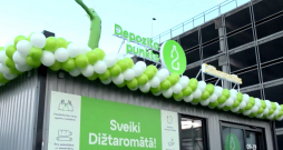 Jaunajā taromātā ir iespējams izbērt lielu taras daudzumu vienlaikus.