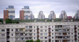 Lai veicinātu veco daudzdzīvokļu ēku renovāciju, namu pārvaldniekiem plānots noteikt brīvākas iespējas pieņemt lēmumus par remontiem.