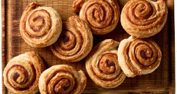 Kanēļmaizītes.