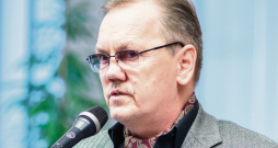 Dzintars Tilaks.