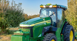 'John Deer E-Power' traktors.