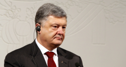 Petro Porošenko kopīgās preses konferences laikā ar Latvijas Valsts prezidentu.