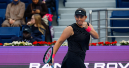 Aļona Ostapenko.