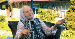 Ilze Indrāne: “Nekad dzīvē neko neesmu uzdrošinājusies rakstīt tāpat vien. Viss nācis virsū un prasījies izliekams uz papīra kā negaiss vai gubu mākoņi.”