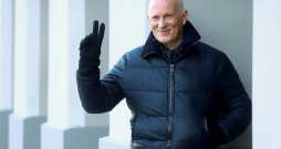 Alvis Hermanis: "Pēc tā, kam esmu gājis cauri visus šos gadus, man Rīgā bija pilnīga sanatorija."