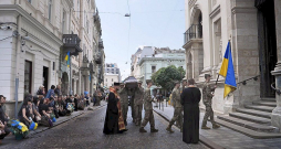 Kadrs no Vitālija Manska dokumentālās filmas "Laiks līdz mērķim".