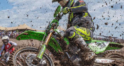 Pauls Jonass pirmajos oficiālajos mačos pie "Kawasaki" moča stūres lieki neriskēja un parādīja stabilu sniegumu, tiekot labāko desmitniekā.