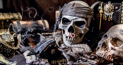 ...viņi visi faktiski jau bija dzīvi skeleti, uz kuriem tikai dažviet vēl karājās pa kādam gabaliņam miesas vai ādas...