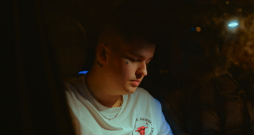 st4rface jeb stārfeiss (pilnajā vārdā Reinis Aumeisters).