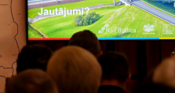 "Rail Baltica" pamattrases būvniecības informatīvās dienas Iecavas kultūras namā.