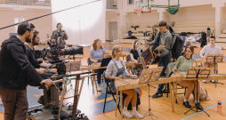 Top īsfilma “Stīgas”.