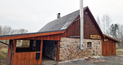 "Medniekmuiža".