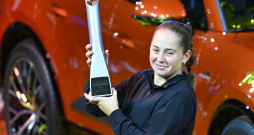 Ostapenko uzvar Štutgartes "WTA 500" sērijas turnīrā.