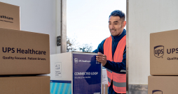 ASV pasta un kurjerpasta kompānija "United Parcel Service" (UPS).