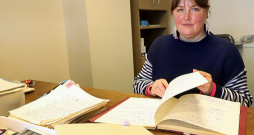 Latvijas Nacionālā vēstures muzeja Tautas frontes muzeja nodaļas vadītāja Anna Zeibārte: "Žēl, ja pēc tuvinieku nāves piederīgie izmet aizgājēja dokumentus, un prieks, ka Alberta Bela gadījumā tā nav noticis."