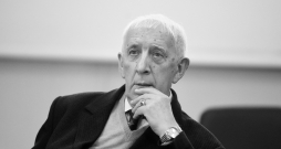 Jānis Riekstiņš.