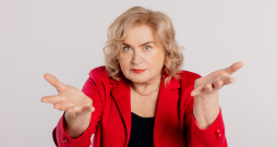 Indra Burkovska.