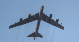 "B-52H Stratofortress".