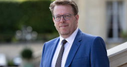 Manuels Lafons Rapnuijs, Francijas vēstnieks Latvijā.