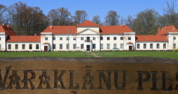 Varakļānu muižas pilī kopš 1997. gada darbojas Varakļānu novada muzejs. Pils telpās ir atklāti vērtīgi 18.–19. gs. sienu un griestu gleznojumi, apskatāmi pils telpu interjeri un kapela. Muzejā ir izveidota modernizēta pastāvīgā ekspozīcija par M. fon der Borha dzīvi un zinātnisko darbību, kā arī Varakļānu pilsētas un novada vēsturi.