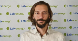 Guntis Lūsis, AS "Latvenergo" vairumtirdzniecības direktors: "Lietuvā ir izbūvētas papildu saules un vēja elektrostaciju jaudas, tādējādi, piemēram, vēja parku jaudas kopumā desmit reižu pārsniedz Latvijā pieejamās."