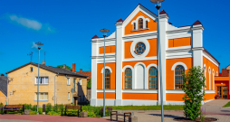 Sabiles Mākslas, kultūras un tūrisma centrs bijušajā sinagogā.