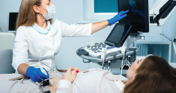 Viens no visplašāk izmantotajiem izmeklējumiem veselības stāvokļa noteikšanai ir ultrasonogrāfija (USG) – informatīva, nesāpīga un nekaitīga vizuālās diagnostikas metode. 