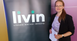 "Sešu darbības gadu laikā mūsu kontakttīkla atbalstu izmantojuši 144 dažāda veida speciālisti no Latvijas citām vietām un arī ārzemēm, kopā ar ģimenēm 230 cilvēki, no kuriem 56 bijuši reemigranti no ārvalstīm," stāsta "LIVIN Ventspils" kontaktpunkta vadītāja Ina Servuta.