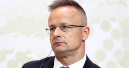 Ungārijas ārlietu ministrs Pēters Sījārto.