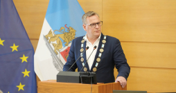Jaunievēlētais Rīgas domes (RD) priekšsēdētājs Viesturs Kleinbergs piedalās domes sēdē, kurā notiek RD priekšsēdētāja ievēlēšana.