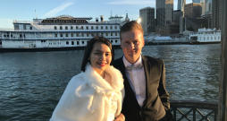 Uldis Leiterts ar dzīvesbiedri Tamu Le Sanfrancisko, 2017. gads. Silīcija ieleja un Sanfrancisko līča rajons ir pasaules tehnoloģiju un zināšanu ekonomikas galvaspilsēta, kur radītas pasaulē varenākās interneta kompānijas, sākot ar "Apple", "Google",
"Facebook", "Oracle", "Adobe" un
tūkstošiem citu.