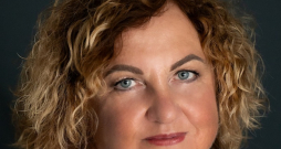 Rita Benta.