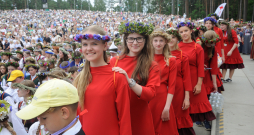 Pret patiesu drauga pleca klātbūtni tālrunis nav samaināms.