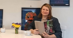 Zorģu bibliotēkas vadītāja Dace Frinda.