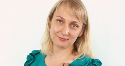 Sanita Strautniece: "Esmu diezgan sistemātisks cilvēks, man patīk, ka ir zināma kārtība, viena lieta seko otrai, arī pa manuskriptiem nemētājos."