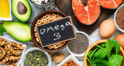 Augsta blīvuma holesterīna līmeni var paaugstināt, uzturā iekļaujot produktus, kas satur omega-3 taukskābes.