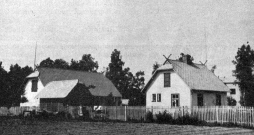 Lauku sēta ar šīfera jumtiem Jelgavas apkaimē 1939. gadā.
