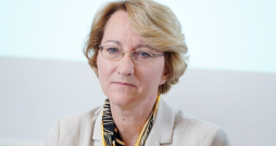 Izglītības un zinātnes ministre Dace Melbārde.