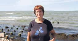 Daina Zalamane.