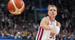 Eiropas čempionāta finālturnīra A apakšgrupas spēle basketbolā vīriešiem starp Latvijas un Turcijas valstsvienībām. Artūrs Žagars. Eiropas čempionāta finālturnīra A apakšgrupas spēle basketbolā vīriešiem starp Latvijas un Turcijas valstsvienībām. Artūrs Žagars.